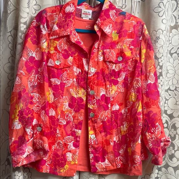 Ruby Rd. Red and Pink Shirt/Kim Roger’s Tank Top - Picture 1 of 9